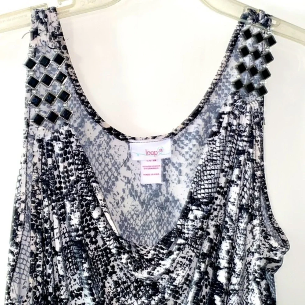 LOOP 18 (Lane Bryant) Plus size womens blouse with gem detail.